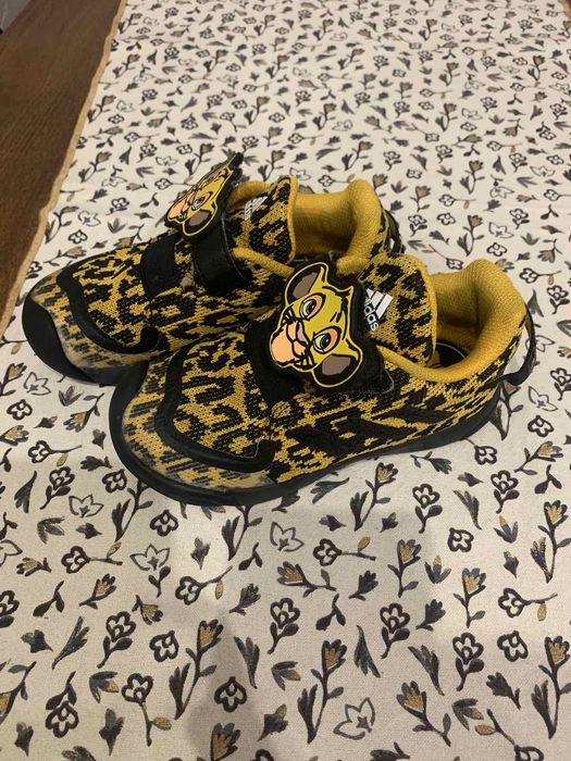 Кросівки adidas disney simba lion king
