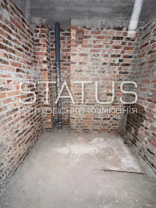 Продаж однокімнатної квартири в новобудові. Сади.