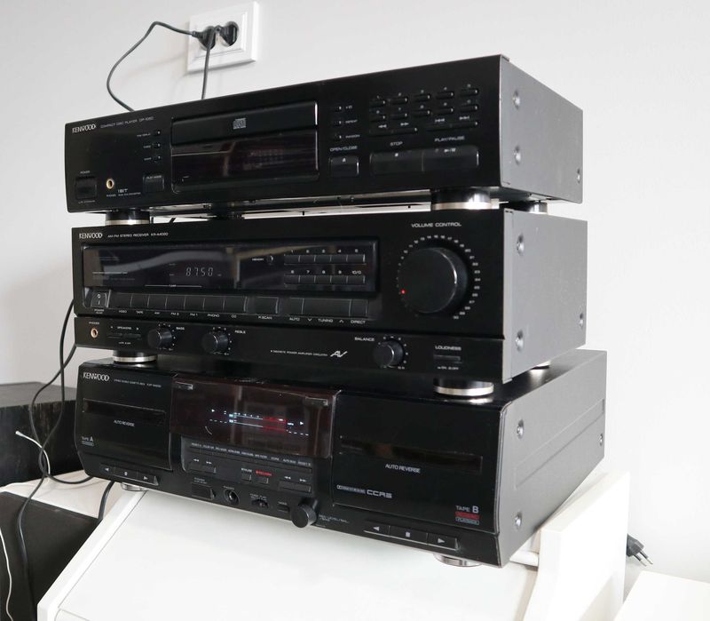 Стойка Kenwood KR-A 4020 дека KENWOOD KXF-W4030 проигрыватель DP-1050