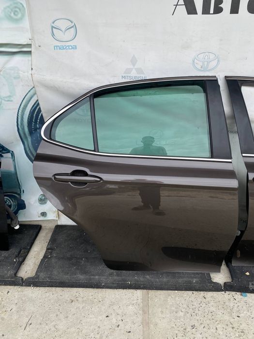 Двері задні праві Toyota Camry 70 2017-2024