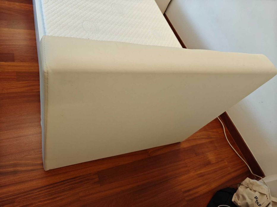 Łóżko młodzieżowe Meblik Tapicerowane Białe Materac 190x90 Szuflada