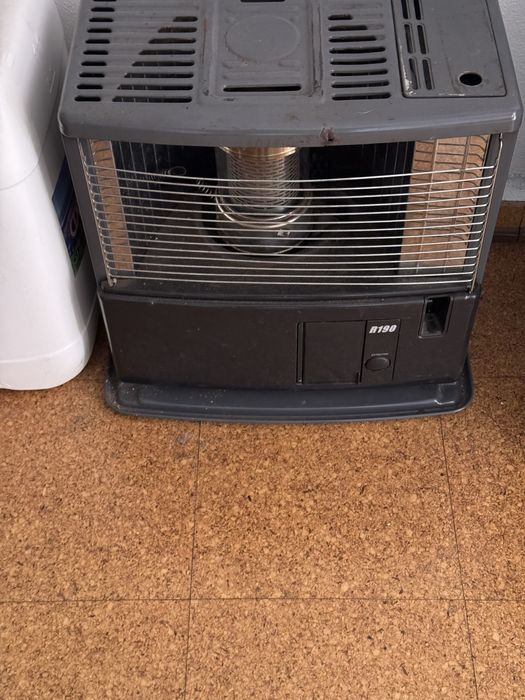 Aquecedor a  Petroleo