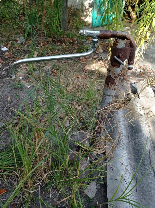 Помешкання в 20км від міста. Траса Чернігів-Київ. Село Красне.