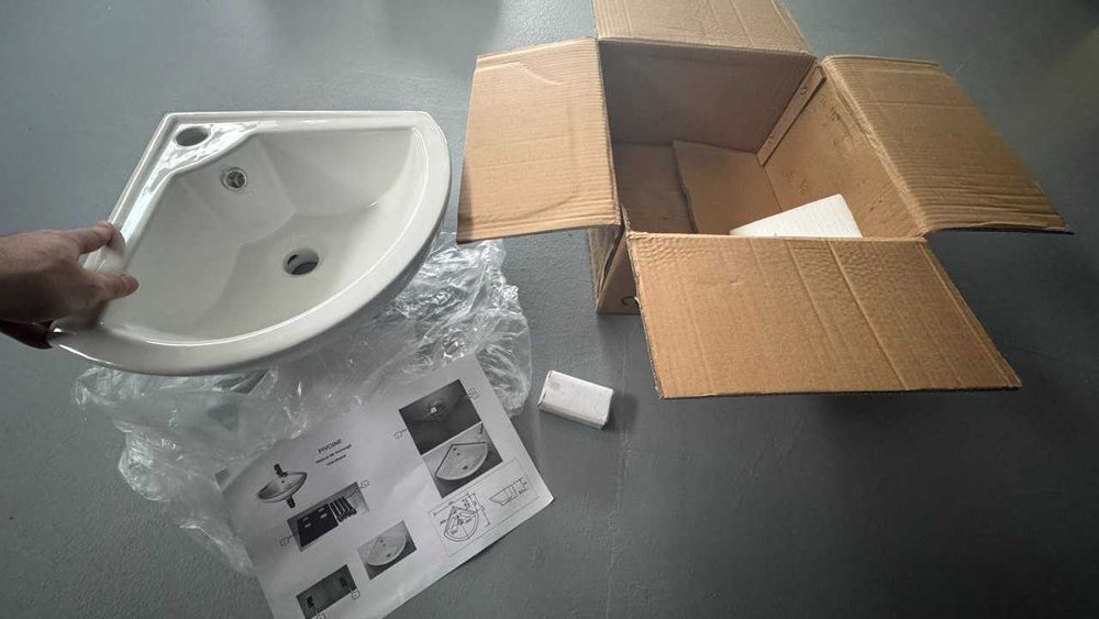 Lavatório de Canto PIVOINE – Novo na Embalagem