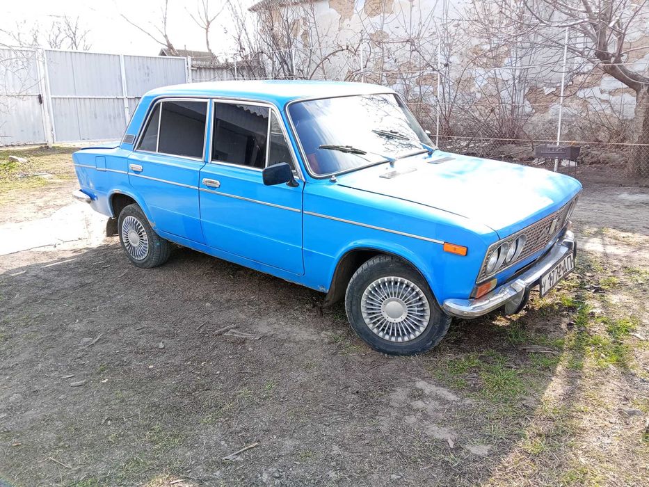 Продам ваз 2103