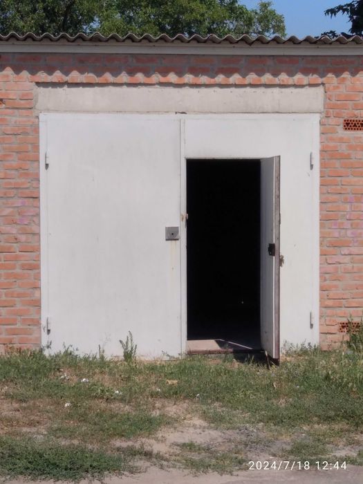 ГАРАЖ ЛУБНИ Центр (Гагаріна) Терміново,