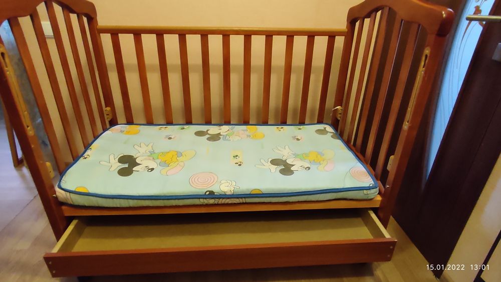 Кровать маятник детская