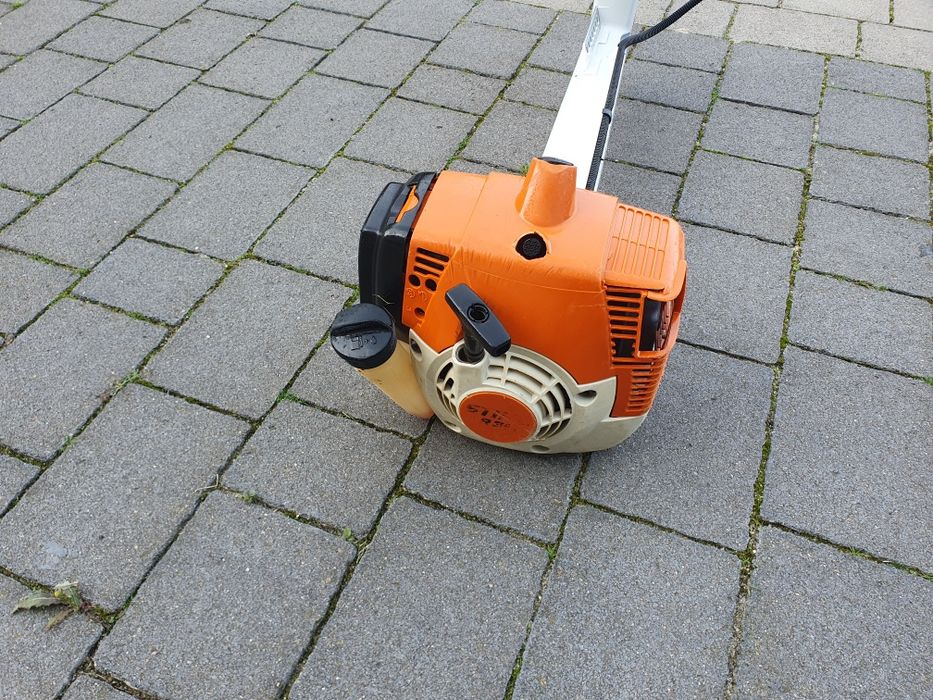 Kosa spalinowa Stihl fs 350. Moc 2.2km