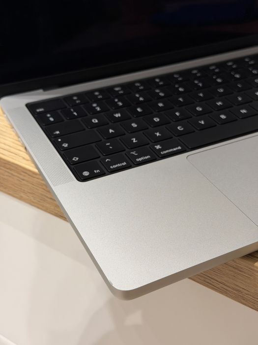 Apple MacBook Pro 14 M5 16/512GB Kondycja 100% Gwarancja