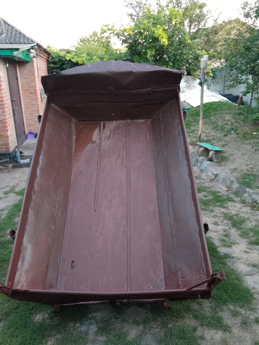 Продам саморобний трактор з прицепом-самоскид.