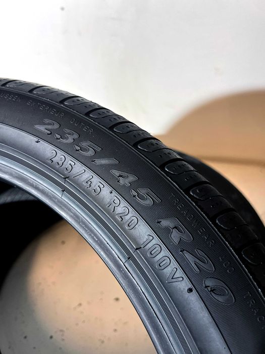 Pneus Pirelli Scorpion Verde - 235/45/20 - Como NOVOS