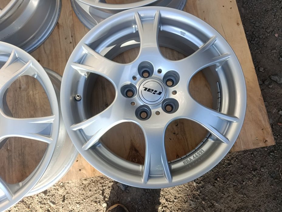 диски R16 5x114.3 et38 Rial