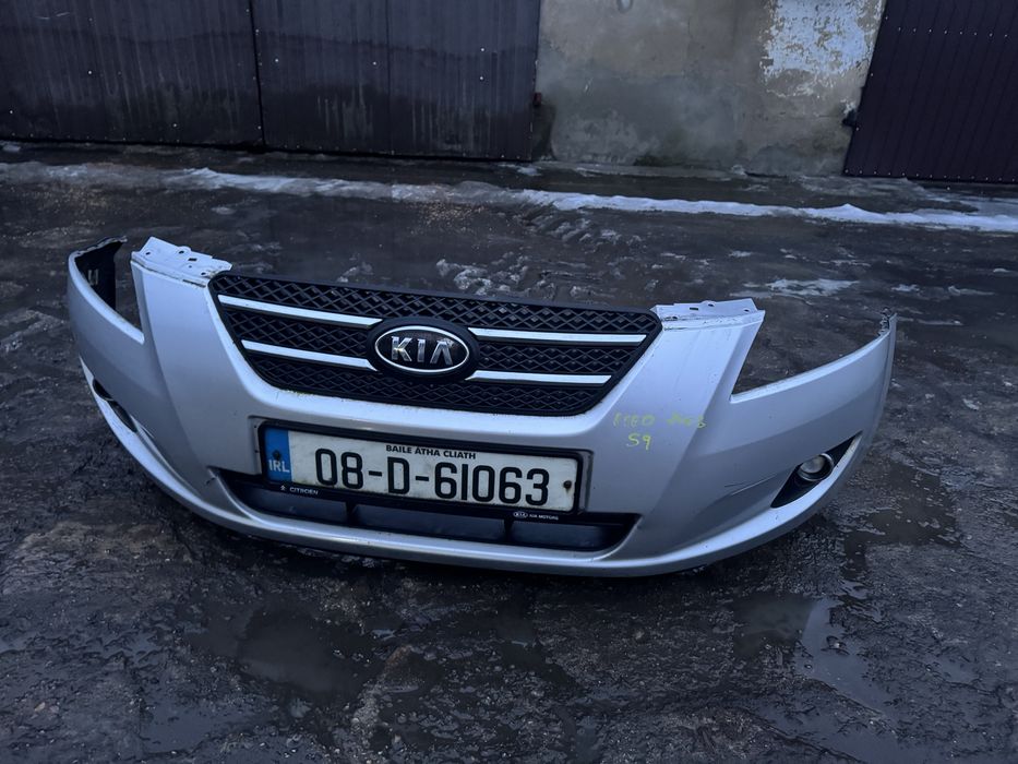 Передній бампер на Кіа Сид Kia Ceed 2006 - 2012 код фарби S9