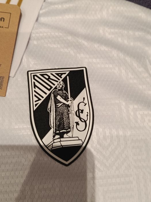 Camisola Vitória época 25 26