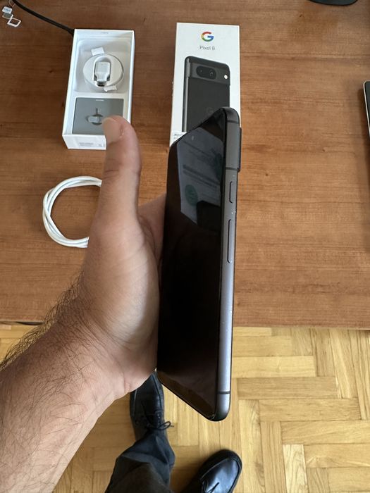 Google Pixel 8