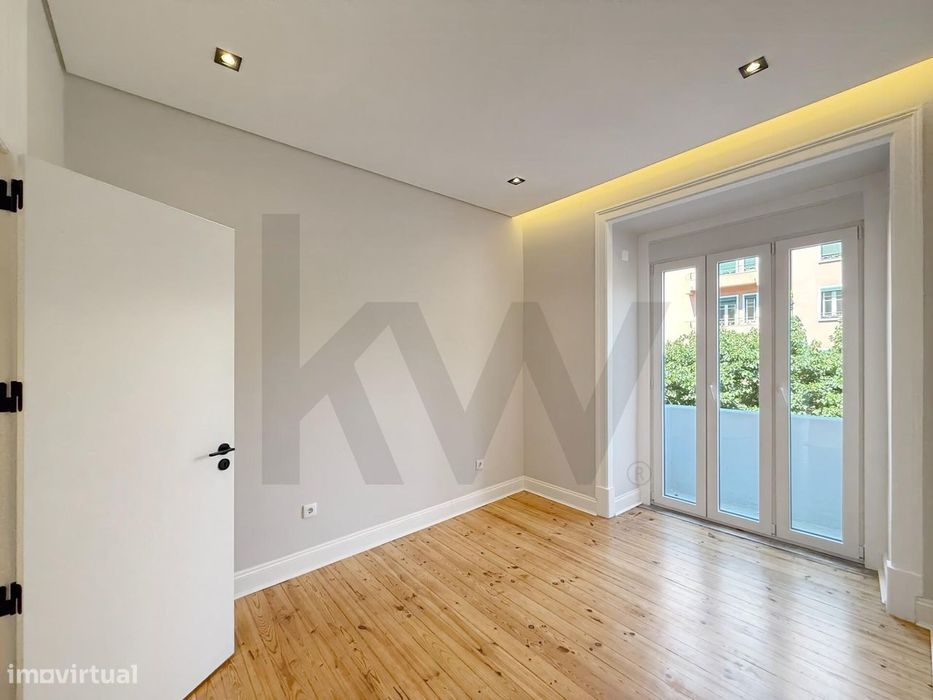 T3 Remodelado | 2 Suites | Closet | Logradouro 35 M2 | Av. Almirante R