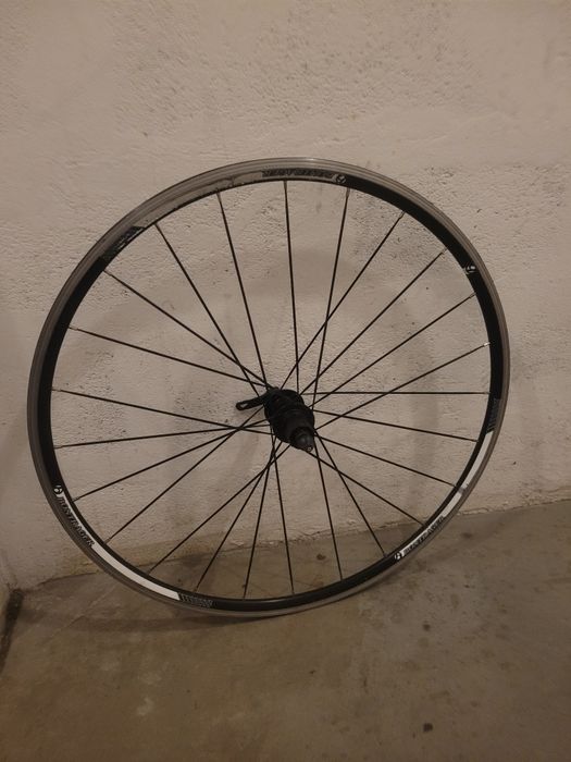 Roda Bontrager traseira