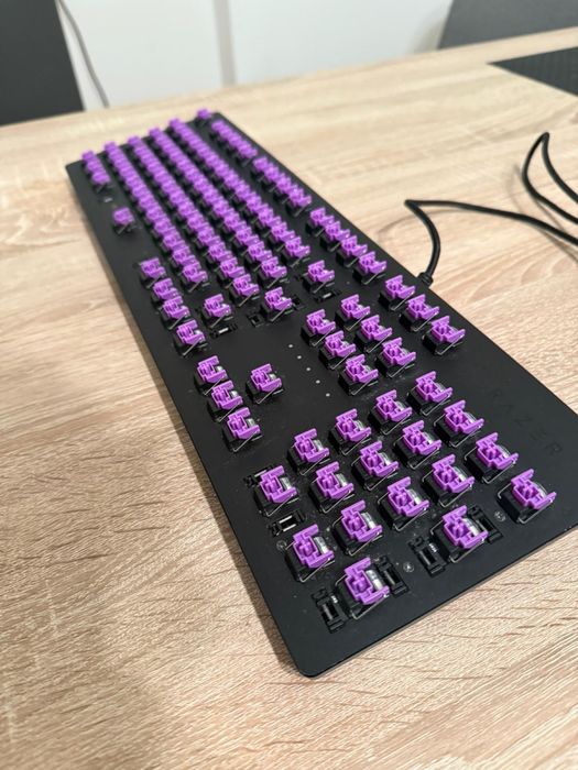 Teclado Razer huntsman 100% português ( purple switch )