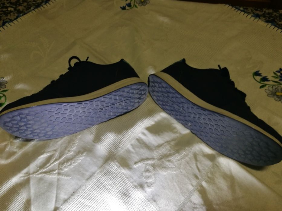Sapatilha adidas menino 38