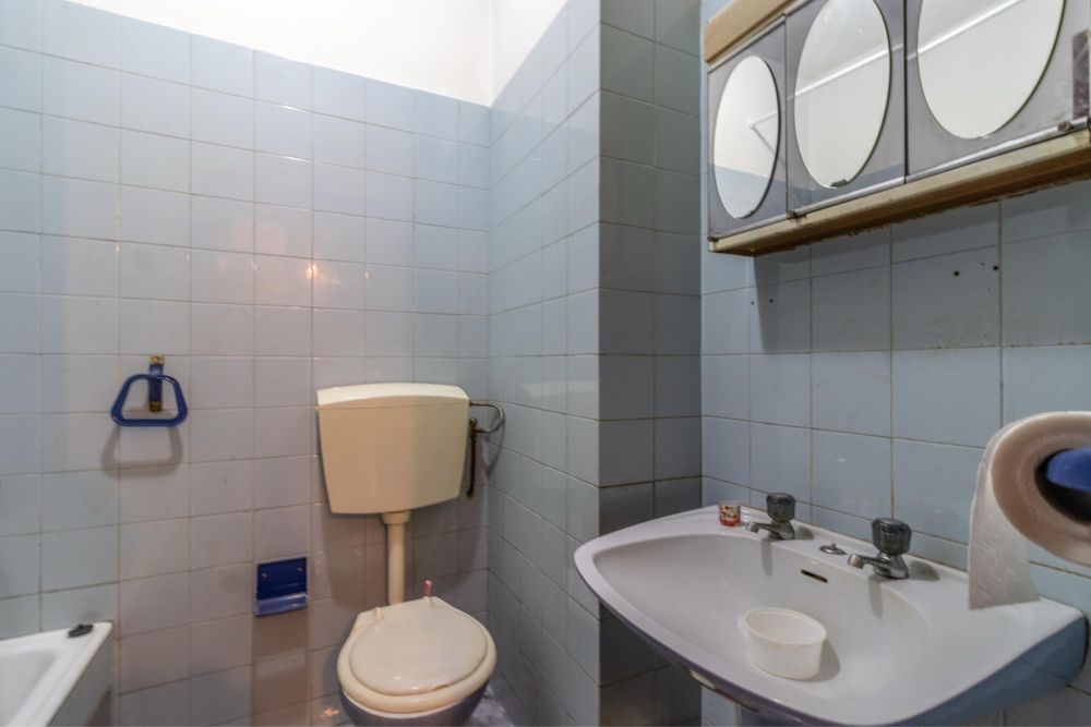 Aprtamento T3 a 5 minutos da Estação de Metro Parque de Real