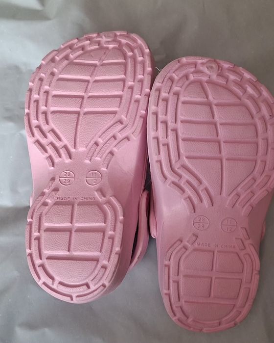 Buty dziewczęce klapki typu Crocs rozmiar 28/29