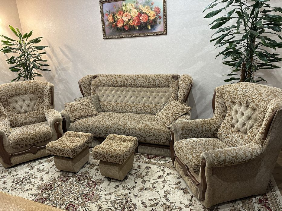 Комплект меблів для вітальні