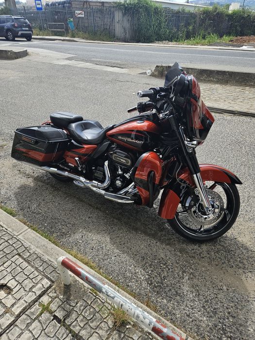 Harley davidson street glide cvo 2017
