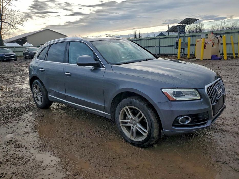 Audi Q5 2015 року