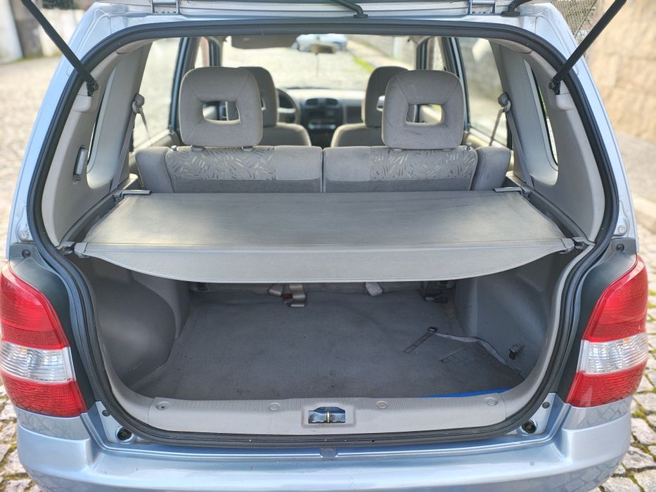 Mazda demio 1.2 16v muito estimado