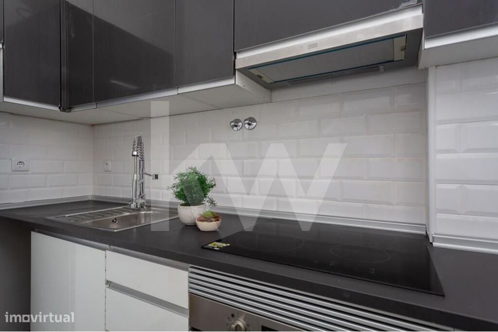 Prédio com 8 frações, remodelado com licença AL