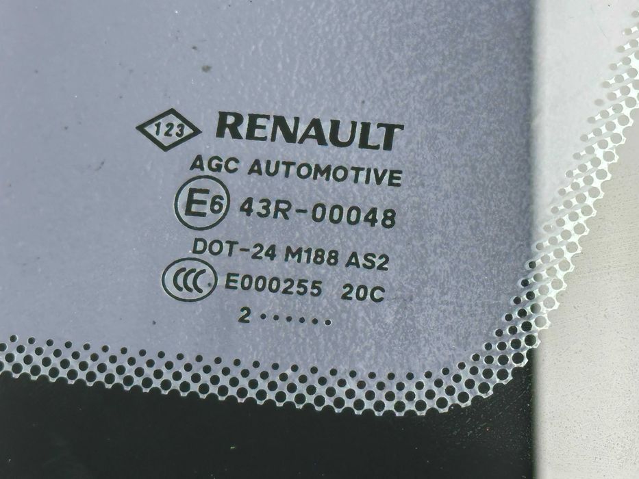 Vidro Painel Trás Direito / Esquerdo - Renault Megane III Grandtour (2012)