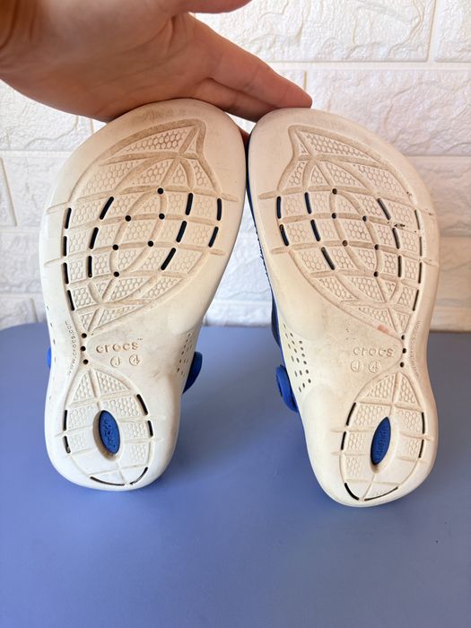 Crocs 35-36p j4 крокси шльопки сандалі босоніжки