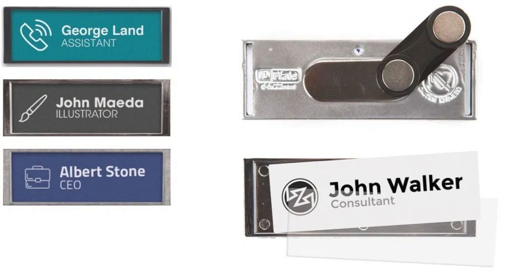 Lote de brindes, identificadores peito, moedas plástico, porta-chaves.