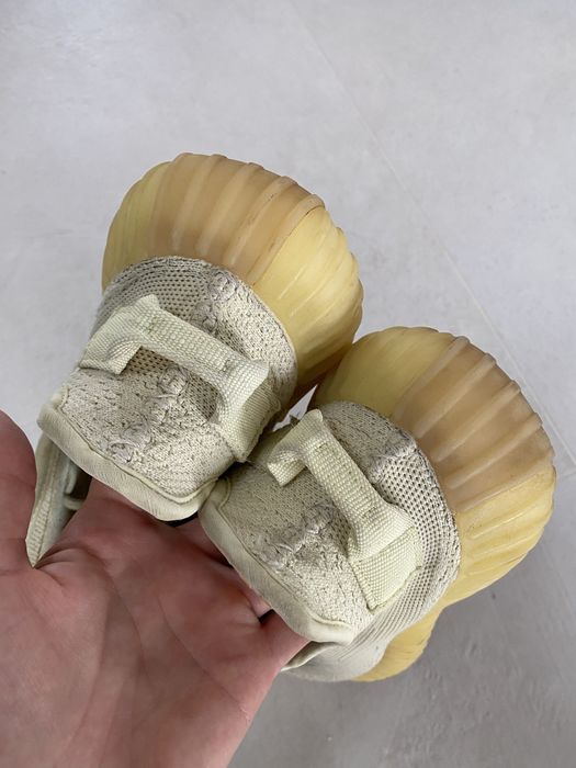 Adidas yezzy 44 żółte meskie