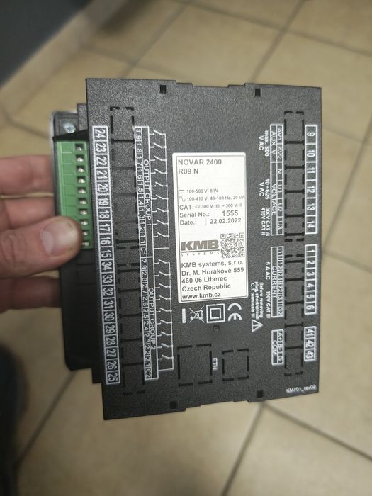 Regulator mocy biernej, Novar 2400