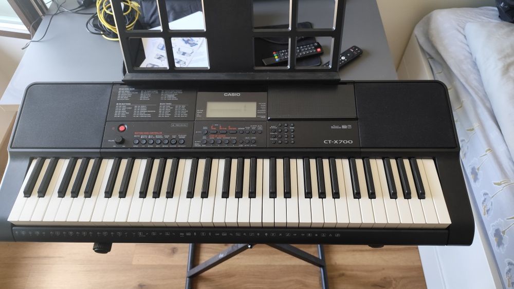 Teclado casio CT-X700