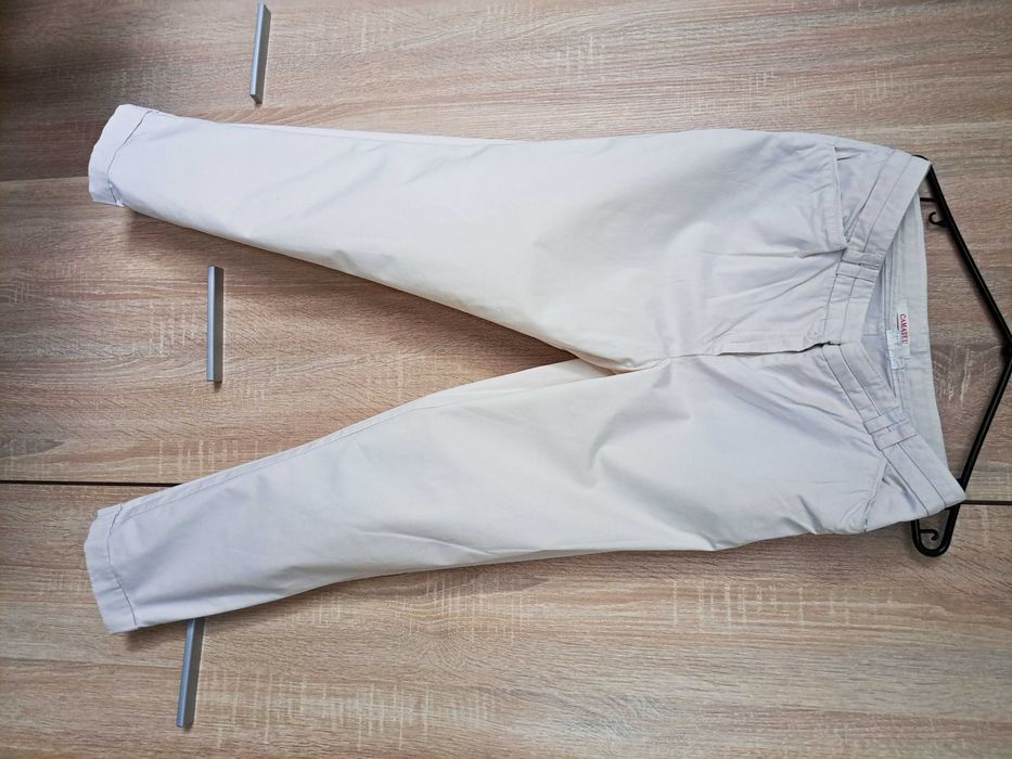 Kremowe spodnie damskie Camaieu r. L