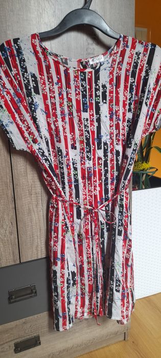Sukienka rozmiar L