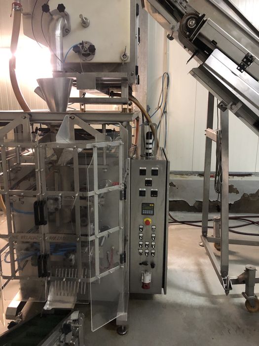 Automat pakujacy do kapusty i ogorkow kiszonych woreczki foliowe