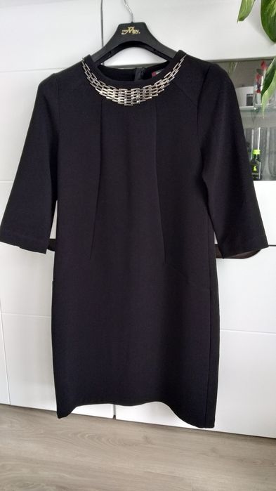 Elegancka sukienka czarna 36
