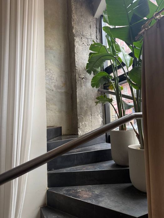 Оренда фасадного приміщення 240 м2 по вул .Січових Стрільців