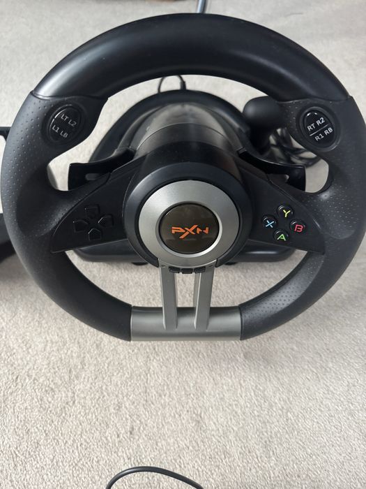 Игровой руль для компютера