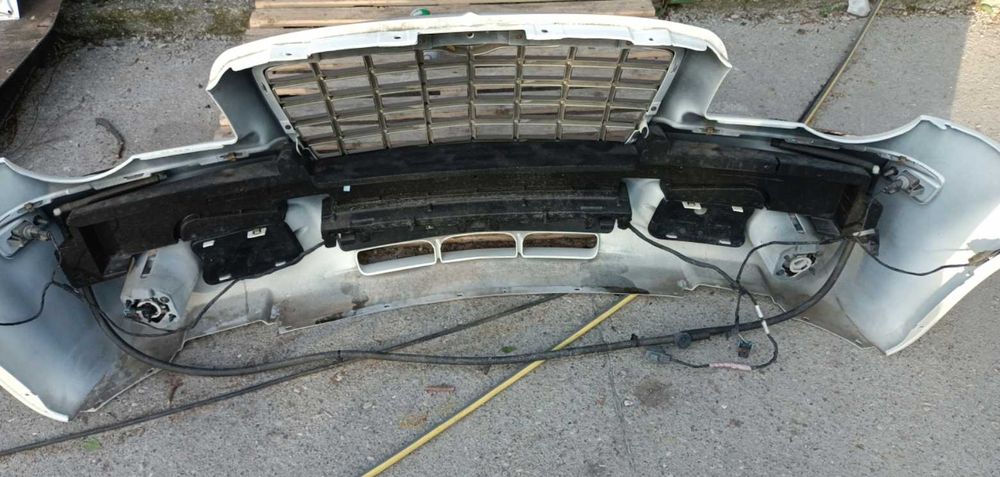 Бампер CHRYSLER 300C запчасти