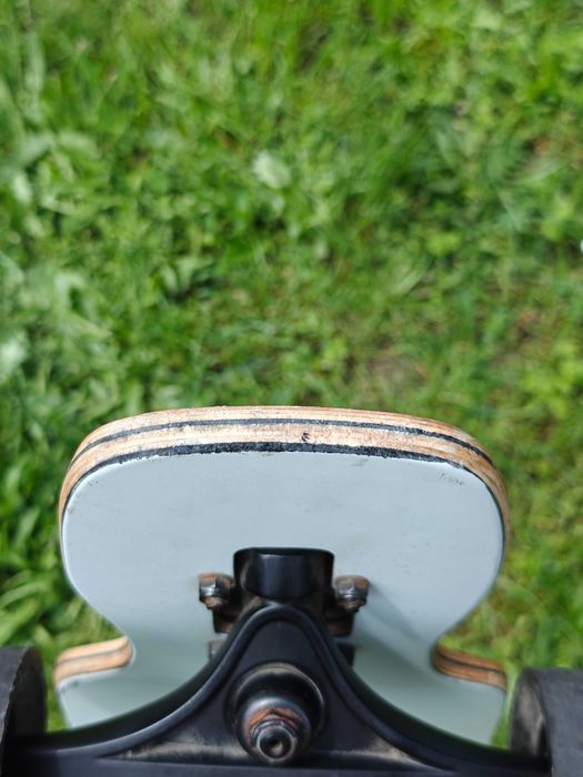 Landyachtz Battle Axe Paper Tiger - longboard