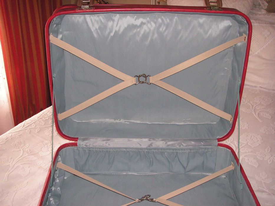 Mala Viagem Vintage em Pele com Chave