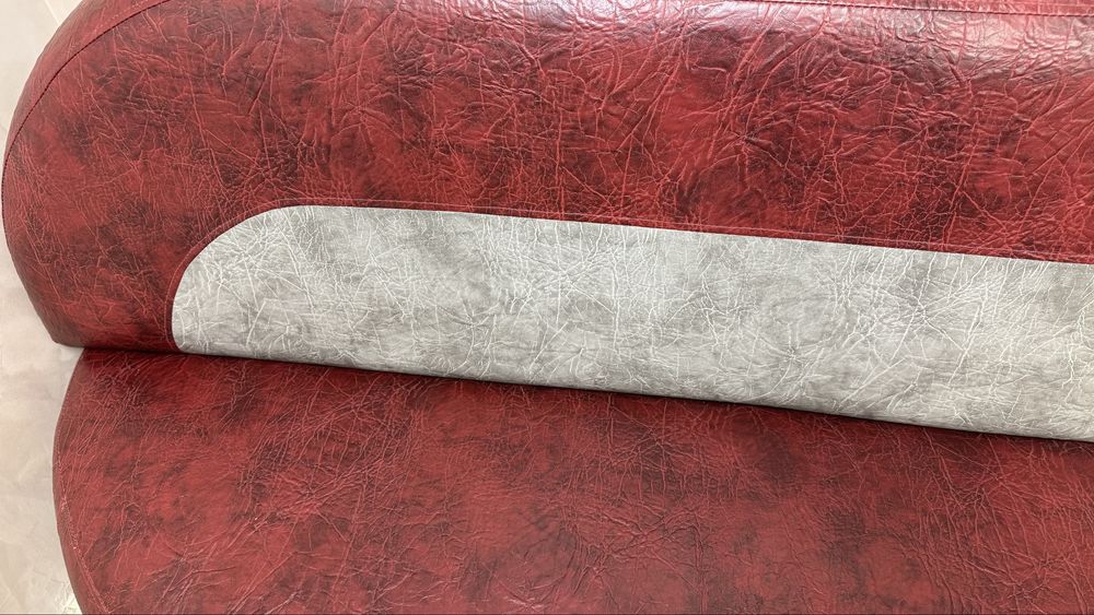 Великий диван-165  см, трохи коротший ніж попередній стан ідеал