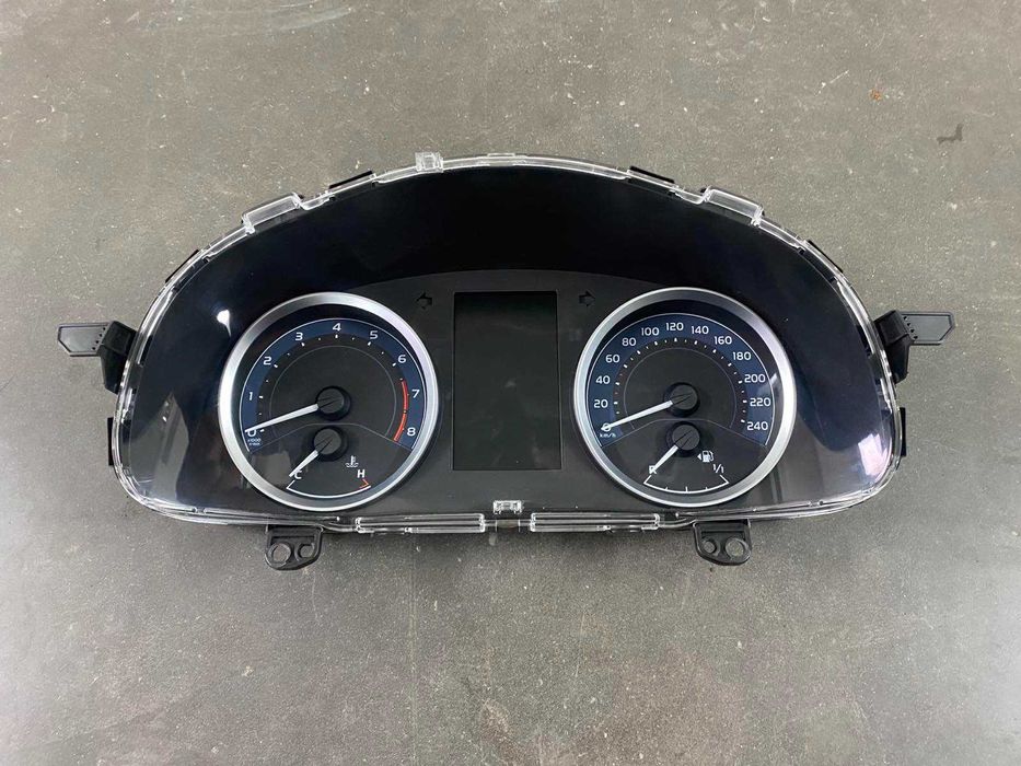 Панель щиток приладів спідометр Toyota Corolla E180 16-18р. Рестайлінг