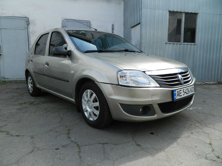 Renault Logan 1,4 2011 г.в. с КОНДИЦИОНЕРОM, ГАЗ/бензин 4-го поколения