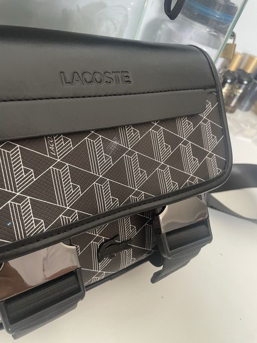 Bolsa lacoste nova