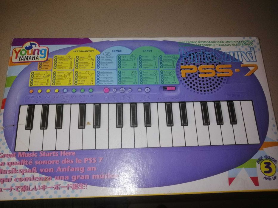 Piano Yamaha para Criança. Como novo.